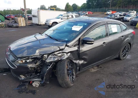 2016 Ford Focus Se z USA, uszkodzony, nr VIN 1FADP3F20GL401375